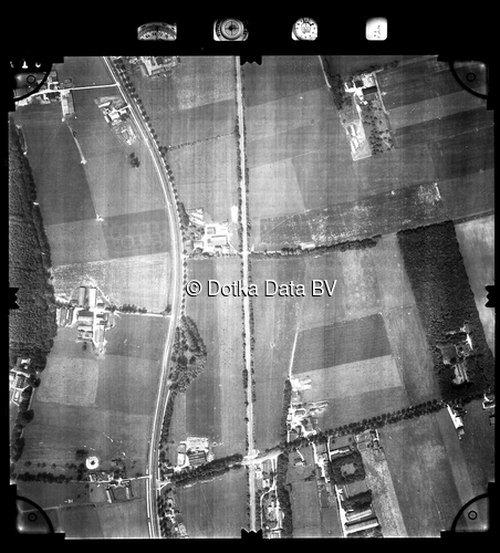 Luchtfoto Rhenen (1981) uit de collectie Stichting Bodemsanering NS (SBNS)