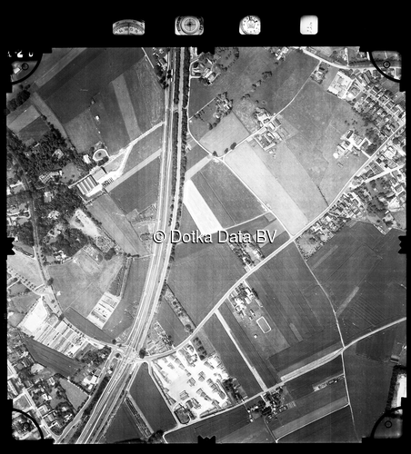 Luchtfoto Rhenen (1981) uit de collectie Stichting Bodemsanering NS (SBNS)