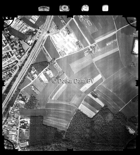 Luchtfoto Rhenen (1981) uit de collectie Stichting Bodemsanering NS (SBNS)
