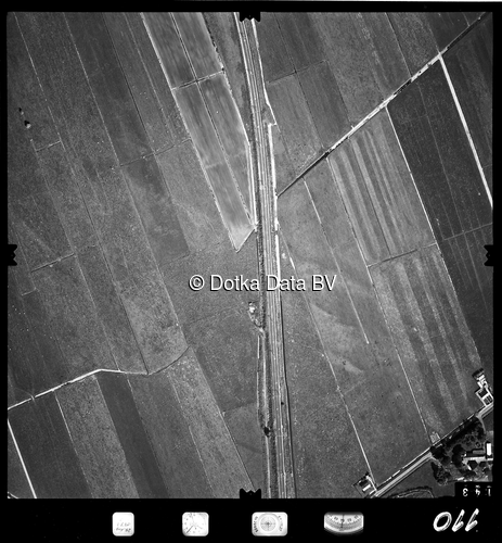 Luchtfoto 's-Gravenhage uit de collectie Stichting Bodemsanering NS (SBNS)