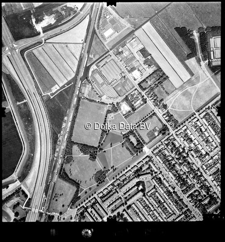 Luchtfoto Rotterdam (1973) uit de collectie Stichting Bodemsanering NS (SBNS)