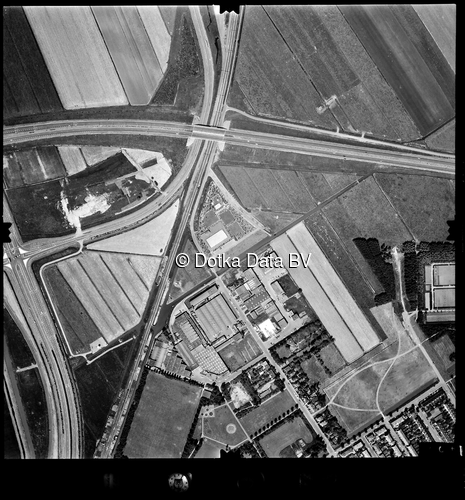Luchtfoto Rotterdam (1973) uit de collectie Stichting Bodemsanering NS (SBNS)