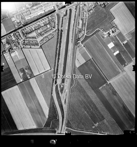 Luchtfoto Berkel en Rodenrijs (1973) uit de collectie Stichting Bodemsanering NS (SBNS)
