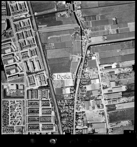 Luchtfoto Pijnacker (1973) uit de collectie Stichting Bodemsanering NS (SBNS)