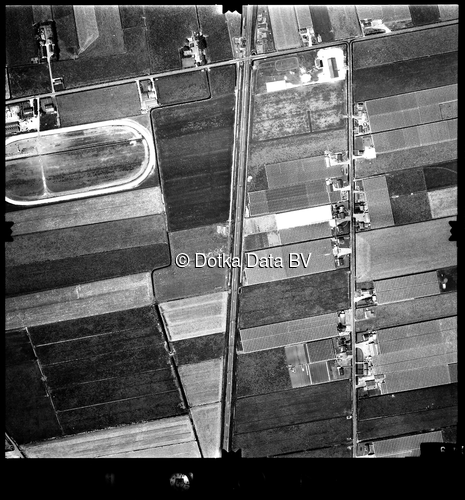 Luchtfoto Nootdorp (1973) uit de collectie Stichting Bodemsanering NS (SBNS)