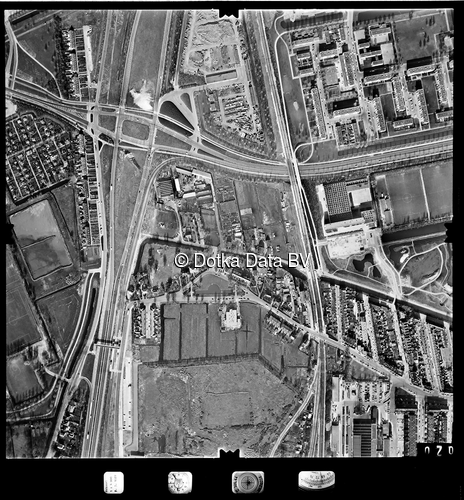 Luchtfoto Rotterdam (1977) uit de collectie Stichting Bodemsanering NS (SBNS)