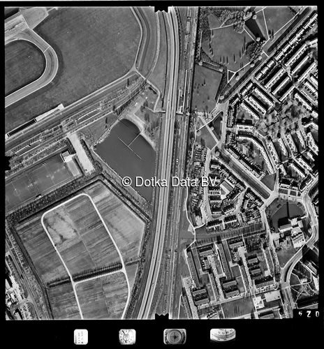 Luchtfoto Rotterdam (1977) uit de collectie Stichting Bodemsanering NS (SBNS)