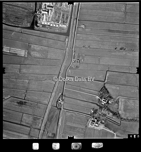 Luchtfoto Pijnacker (1977) uit de collectie Stichting Bodemsanering NS (SBNS)