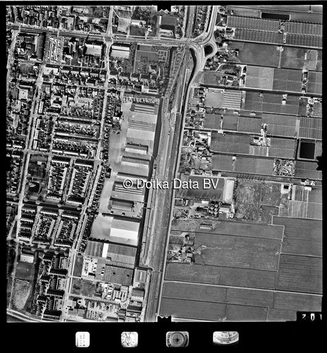 Luchtfoto Pijnacker (1977) uit de collectie Stichting Bodemsanering NS (SBNS)