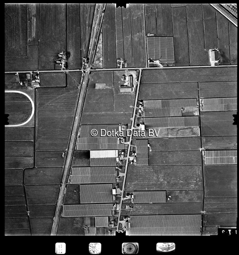 Luchtfoto Nootdorp (1977) uit de collectie Stichting Bodemsanering NS (SBNS)