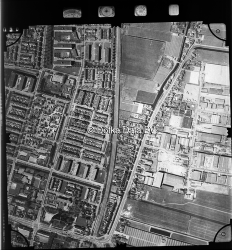 Luchtfoto Pijnacker uit de collectie Stichting Bodemsanering NS (SBNS)