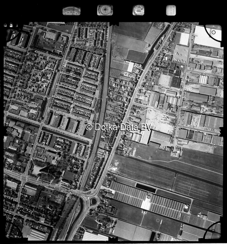 Luchtfoto Pijnacker uit de collectie Stichting Bodemsanering NS (SBNS)