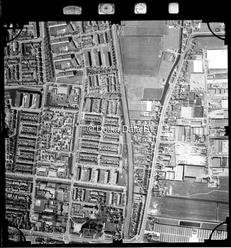 Luchtfoto Pijnacker uit de collectie Stichting Bodemsanering NS (SBNS)