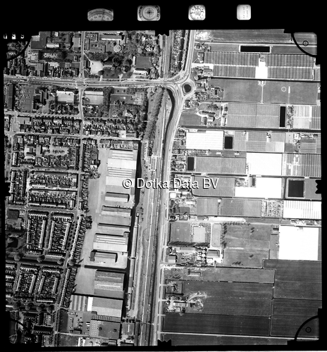 Luchtfoto Pijnacker uit de collectie Stichting Bodemsanering NS (SBNS)