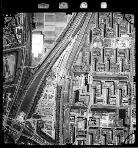 Luchtfoto Rotterdam uit de collectie Stichting Bodemsanering NS (SBNS)